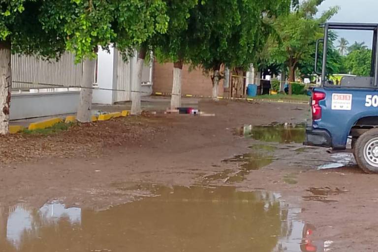 Asesinan a balazos a un hombre frente a unas canchas de beisbol de Bachimeto, en Navolato