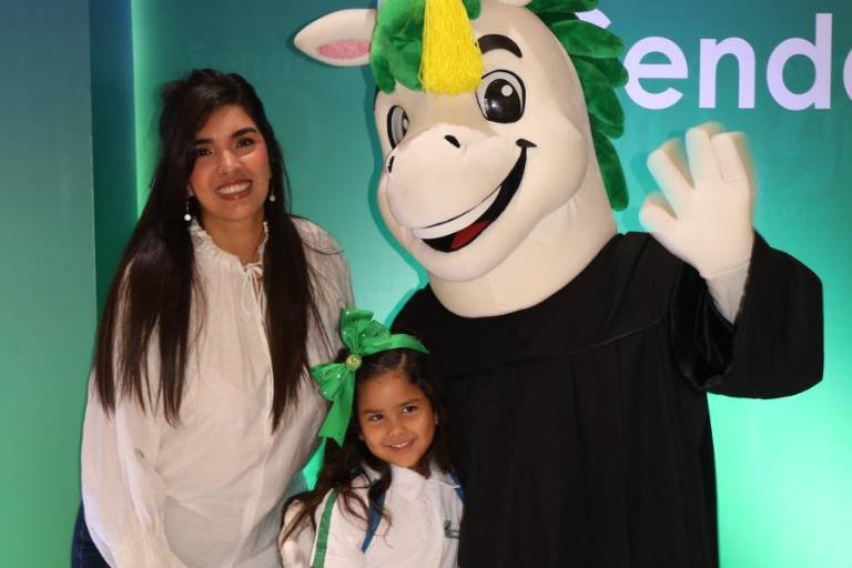 Celebran su graduación los pequeños de preescolar del Instituto Senda