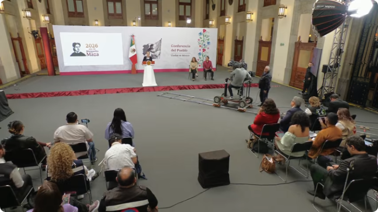La Presidenta de México Claudia Sheinbaum Pardo aclara que aún no hay una decisión definitiva sobre el calendario escolar.