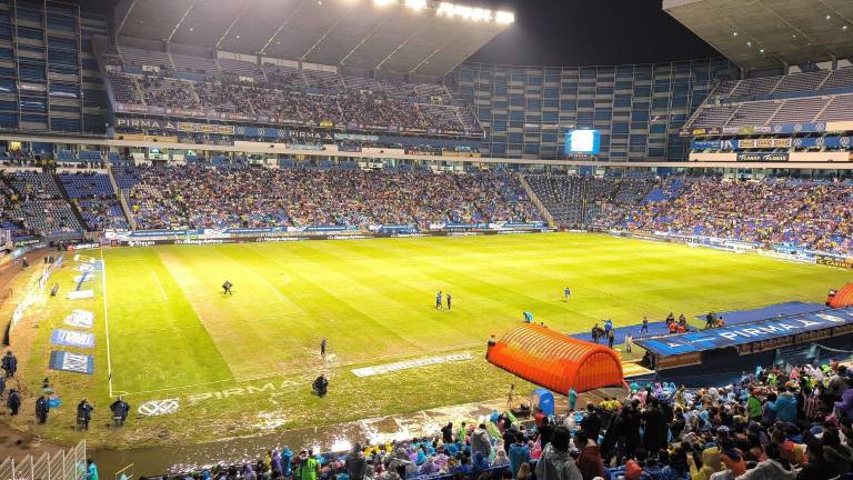 La intensa lluvia que cayó en Puebla evitó el juego de este viernes entre La Franja y el Guadalajara.