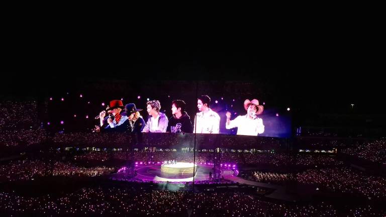 BTS en el último de sus tres conciertos en México.