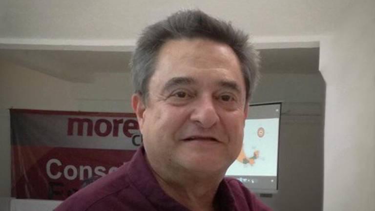 Pío López Obrador entrega voluntariamente carpetas de investigación ante el INE