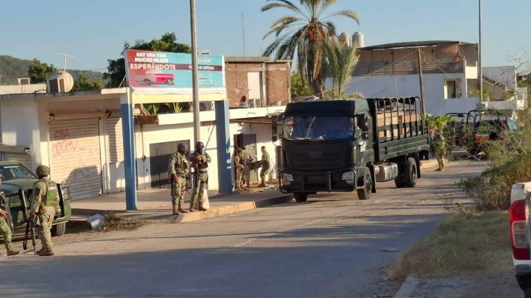 Militares aseguraron una vivienda con maquinitas tragamonedas en la colonia Hacienda de Urías.