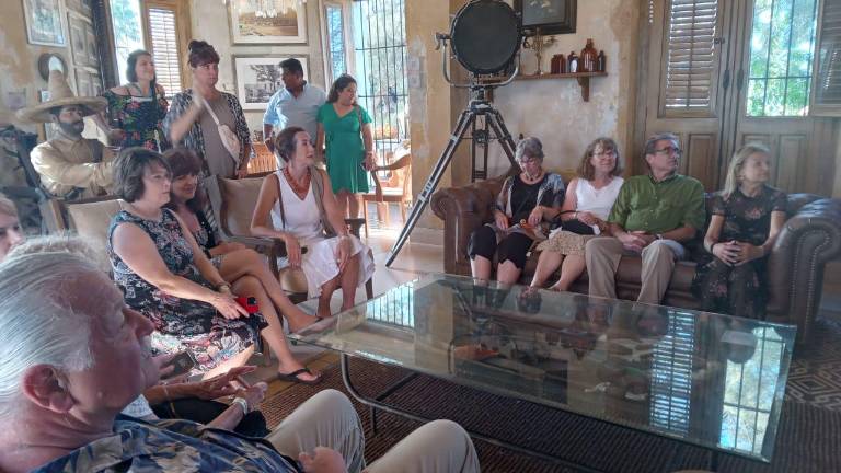 Sistema DIF Mazatlán y el Gobierno Municipal llevaron a los oftalmólogos de VOSH Northwest a un recorrido por varios sitios de Mazatlán.