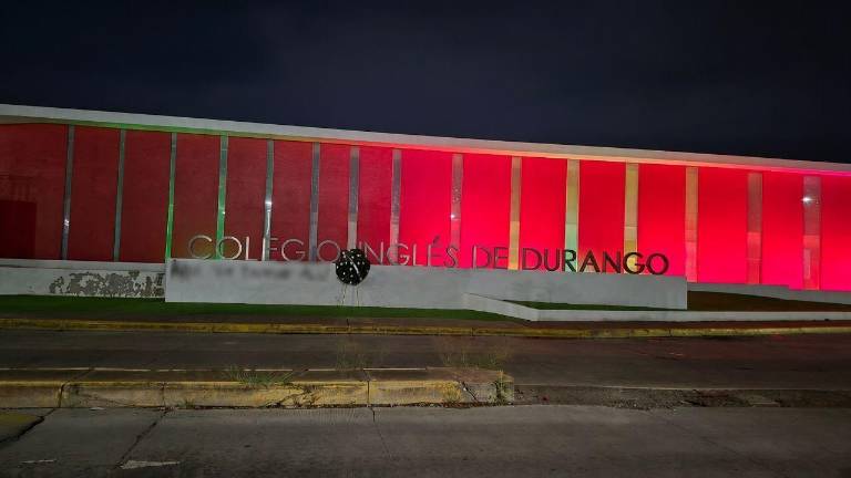 El domingo 30 de agosto personas desconocidas dejaran una corona fúnebre en el acceso del colegio, ubicado en el sector Villas del Río.