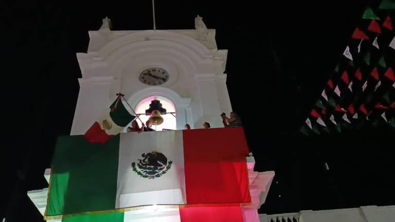 Decenas de personas acudieron al último Grito de Independencia de Blanca García.