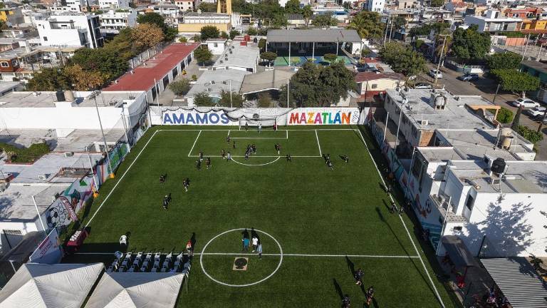 Autoridades inauguraron murales en la colonia López Mateos como parte del arranque del Mundial Social 2026.