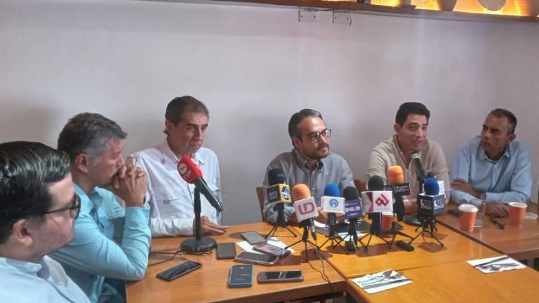 Colectivo también irá a CDMX para entregar documento sobre mesa de diálogo entre UAS y el Gobierno Estatal