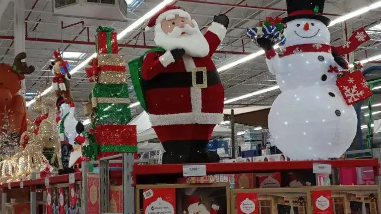 Según la CFE, los riesgos más frecuentes durante la temporada son incendios ocasionados por cortocircuitos o por el uso inadecuado de adornos, así como accidentes por contacto eléctrico.