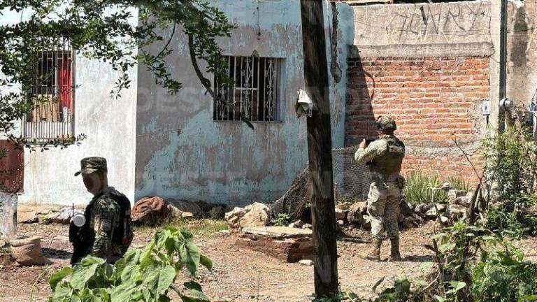 La vivienda de la colonia Flores Magón presentó impactos de bala tras el ataque armado.