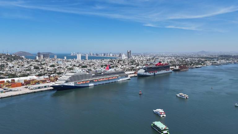 Dos cruceros turísticos recibió este miércoles Mazatlán.