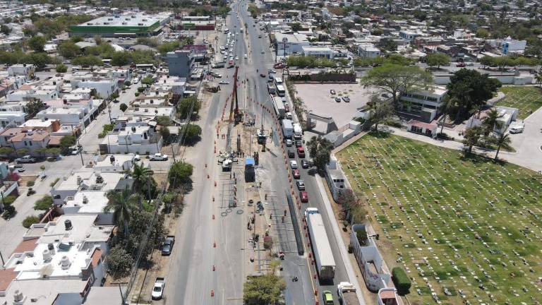 El nuevo puente vehicular en Mazatlán se construye sobre el Libramiento Colosio y la Avenida Múnich.