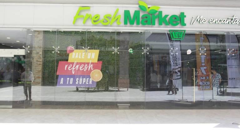 $!Cumple Casa Ley 68 años de existencia y celebra con pastel de 13 metros en Culiacán