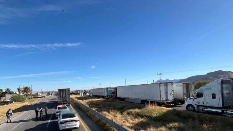 El sector de productores y transportistas acordó durante la reunión con Segob retirar los bloqueos carreteros en México.