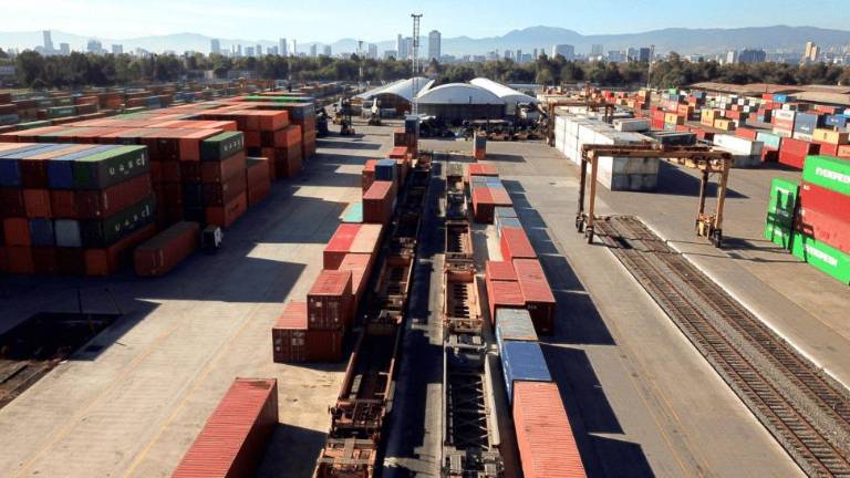 La Presidenta de México Claudia Sheinbaum Pardo defiende la Ley de Aduanas aprobada en la Cámara de Diputados.