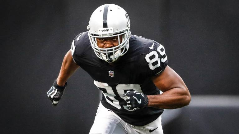 Cooper cierra su trayectoria con cinco Pro Bowls y siete temporadas de mil yardas.