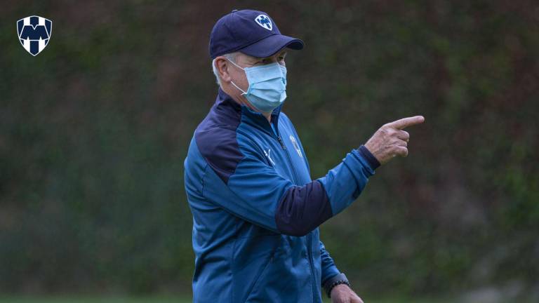 “El Vasco” retomó los entrenamientos con Rayados.
