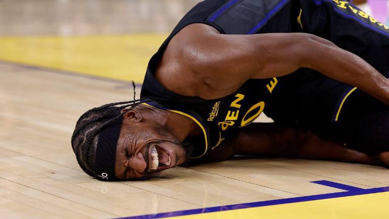 Jimmy Butler puso punto final a su temporada con los Warriors, tras sufrir rotura del ligamento cruzado anterior de la rodilla derecha.