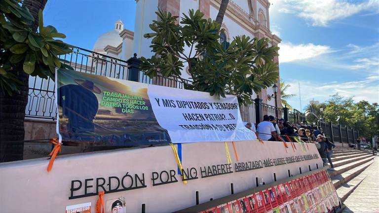Manifestación en Culiacán de productores agrícolas.