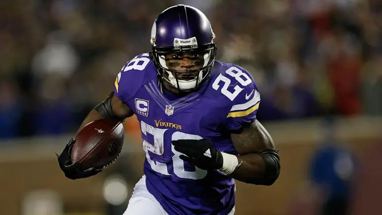 Adrian Peterson es elegible para entrar al Salón de la Fama la próxima temporada.