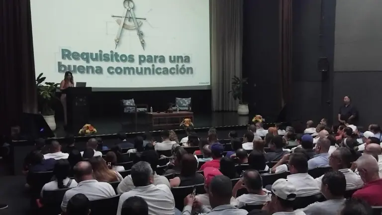 Prestadores de servicios turísticos son convocados a unirse para mejorar la percepción de Mazatlán.