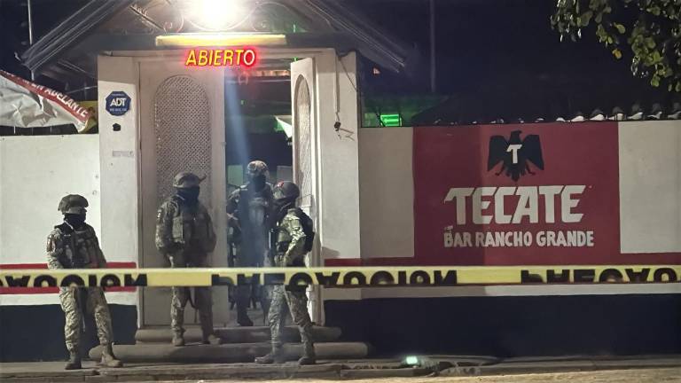 El crimen se reportó en un negocio ubicado por la Calzada Heroico Colegio Militar, casi esquina con el bulevar San Ángel, en el sector Mercado de Abastos.