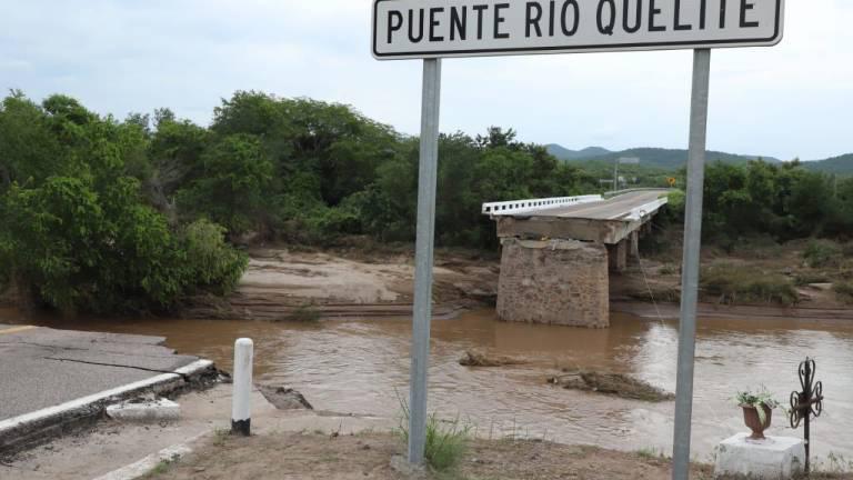 Puente El Quelite tras el paso del Huracán Nora.