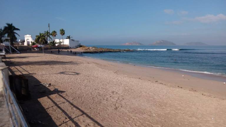 También por problemas de contaminación, este año la playa Pinitos, de Mazatlán, perdió una certificación.