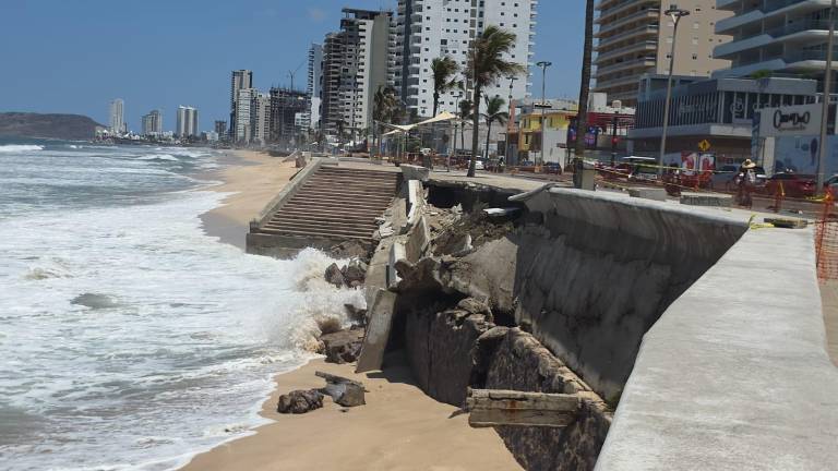 El socavón en el malecón de Mazatlán es consecuencia de la erosión de las playas, advierte Conselva.