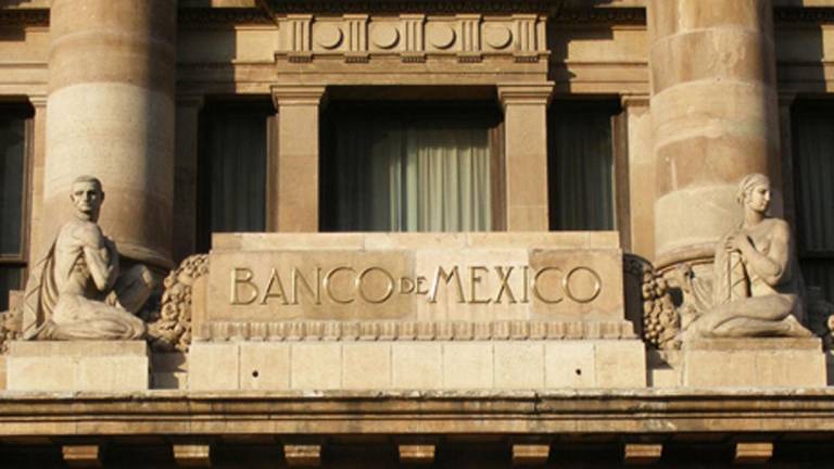 Especialistas consultados por Banxico elevan a 5.15% sus expectativas de crecimiento
