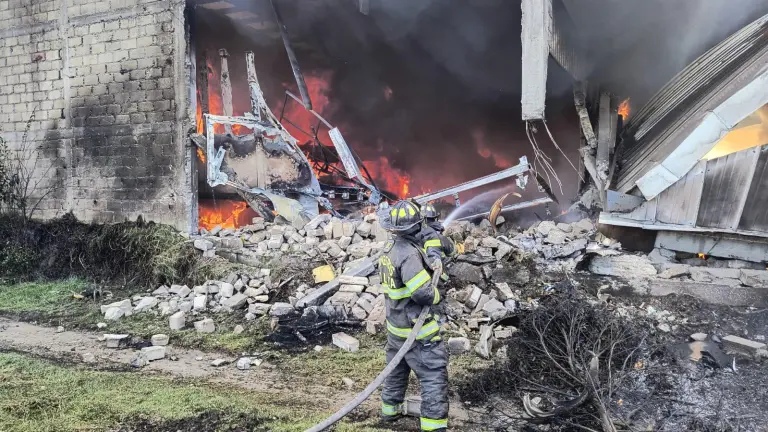 El accidente se registró en la calle Industria Automotriz y Miguel Alemán, en la zona de Fábricas de la Reforma.