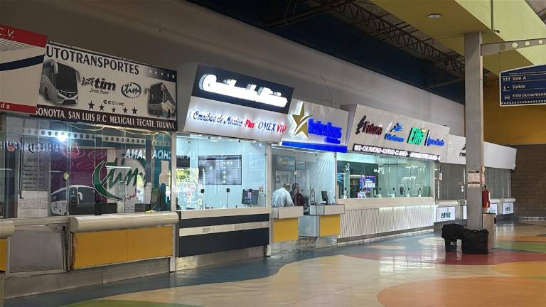 La Central de Autobuses de Culiacán suspendió desde la mañana del domingo la venta de boletos hacia Guadalajara, Puerto Vallarta y otros destinos de Jalisco.