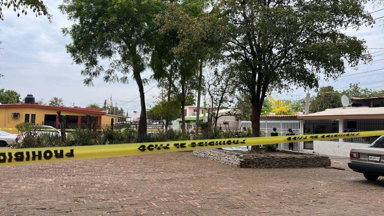Un hombre fue asesinado a balazos en el Infonavit Humaya.