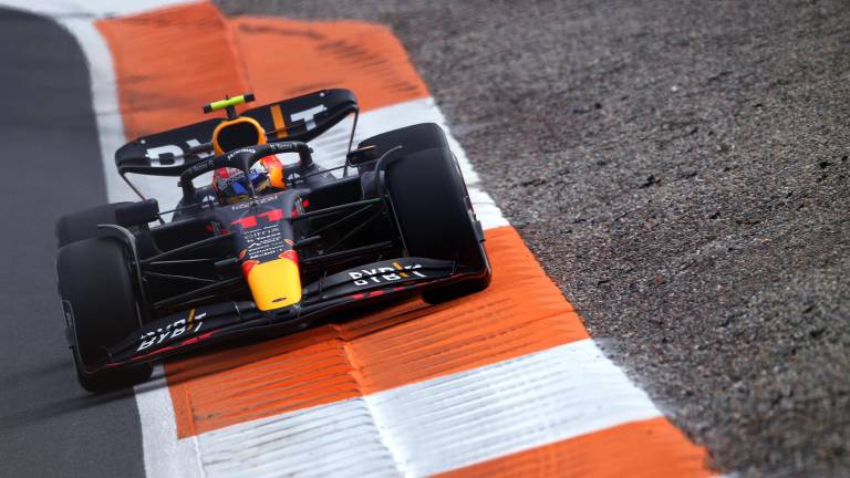 Sergio “Checo” Pérez perdió velocidad en la segunda práctica.