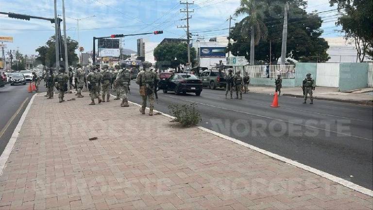 Sobre la Calzada Heroico Colegio Militar un hombre fue atacado a balazos.