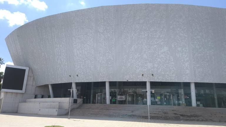 El Alcalde Antonio Menéndez de Llano Bermúdez aseguró que la programación y el fomento a las artes en el municipio no sufrirán interrupciones.