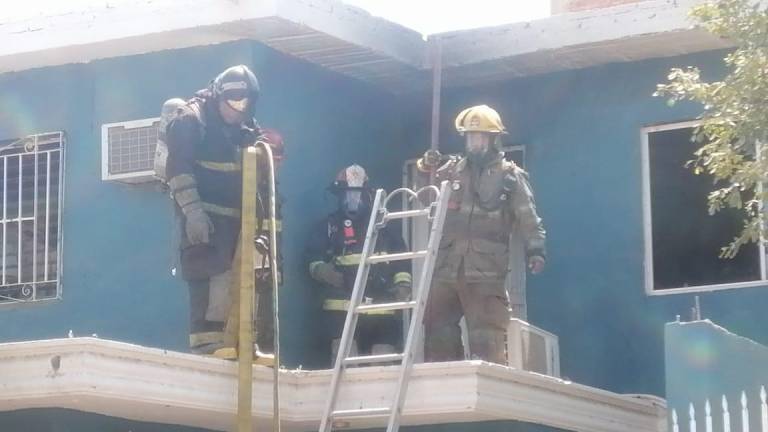 Se incendia vivienda en la Colonia 21 de Marzo, en Culiacán