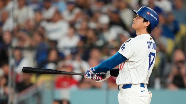 Shohei Ohtani detonó par de jonrones en el triunfo de los Dodgers.