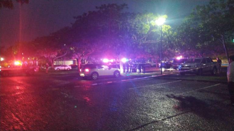 El pasado lunes, una mujer fue atacada a balazos en el estacionamiento del Jardín Botánico, lo que le causó la muerte.