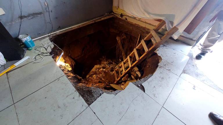 En Culiacán, socavón descubre túnel debajo de casas de la Colonia Juntas del Humaya