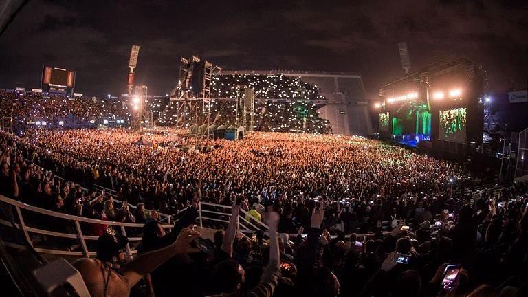 $!Más de 40 mil personas se reúnen en el concierto.