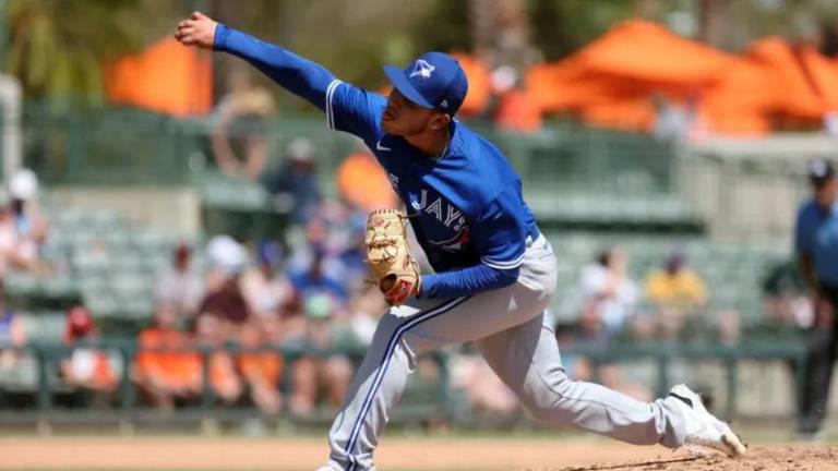 Escuinapense Adrián Hernández se presenta con Azulejos en Liga Toronja (VIDEO)