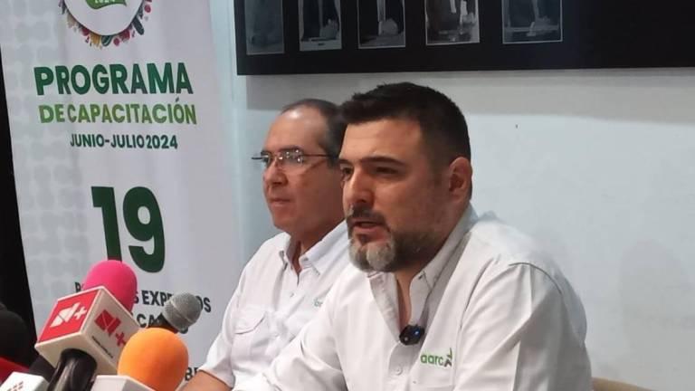 Buscaría Enrique Riveros presidir la Caades, en 2025