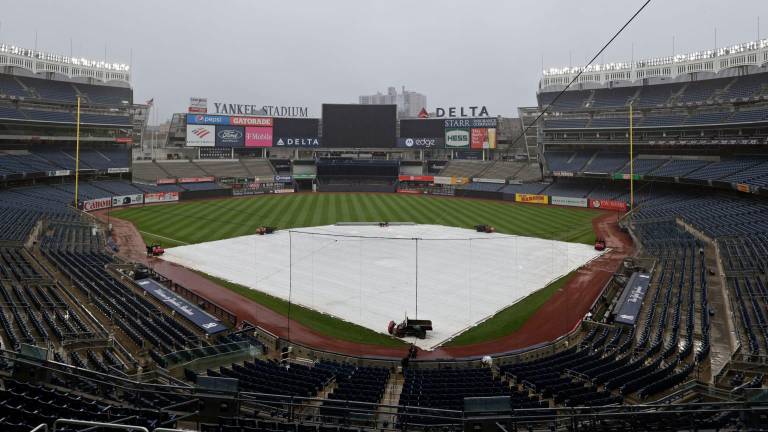 De plano no se pudo jugar en Yankee Stadium.