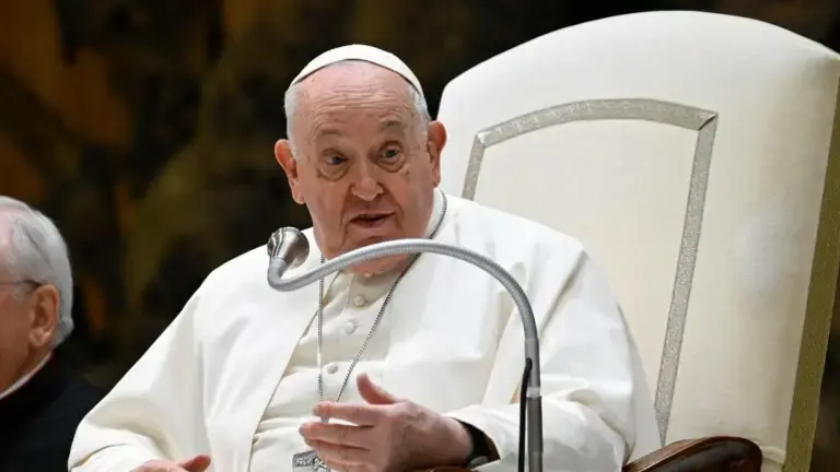 Cuadro clínico del papa Francisco continúa siendo ‘complejo’