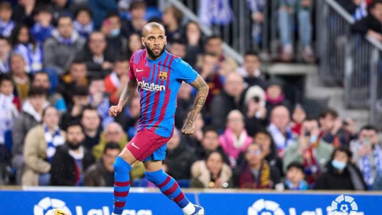 Oficial: Dani Alves es nuevo jugador de los Pumas