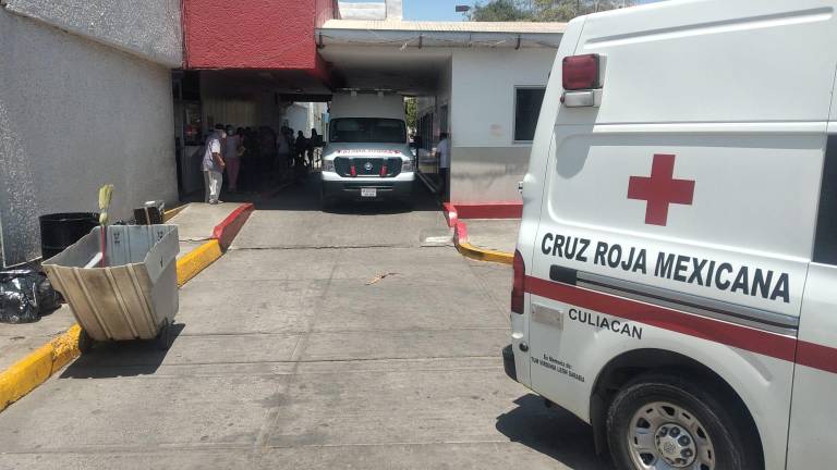 Mujer resulta herida al ser atropellada en la colonia Centro Sinaloa, en Culiacán
