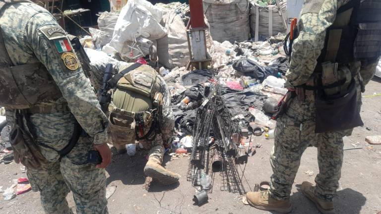 El artefacto fue hallado entre desechos de basura en un cruce de la colonia Lázaro Cárdenas; autoridades militares se hicieron cargo de la situación.