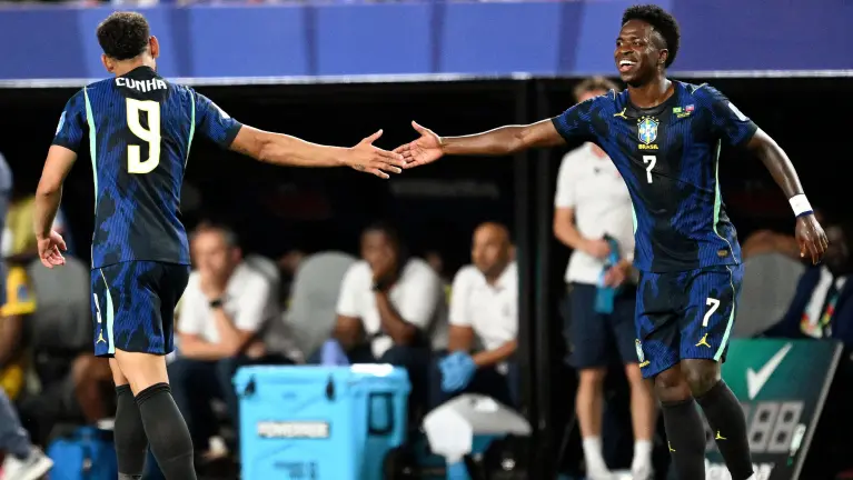 Matheus Cunha y Vinícius Jr. marcan los goles de Brasil.