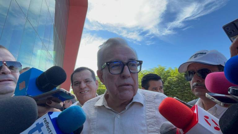 El Gobernador de Sinaloa Rubén Rocha Moya busca cambiar la fecha de comparecencia en el Congreso de Sinaloa.
